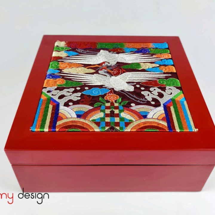 Red square lacquer box with phoenix embroidery cap